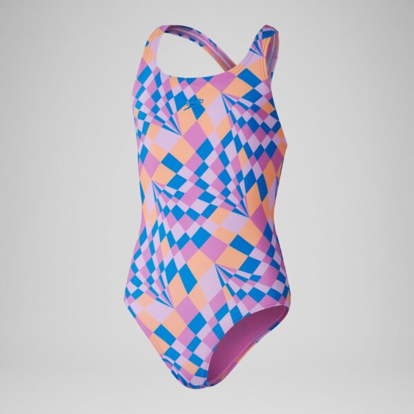 Dieser stylishe Medalist Badeanzug mit geometrischem Print in sanften Sonnenuntergangsfarben ist genau das Richtige für den Strand. Das Medalist-Design ist ein Speedo-Klassiker und unterstützt die Schulterbewegungen und Flexibilität für mehr Komfort im Wasser und an Land. Vorne und hinten gefüttert für Komfort und Bedeckung. Unser EnduraBrite Gewebe