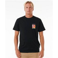 Das Surf Revival Lined Up Tee mit gewebtem Flaggenlabel und Retro-Print sorgt für einen trendigen Surf-Look. Kombinieren Sie es mit Ihren Lieblings-Boardies oder Jeans und bringen Sie frischen Wind in Ihre Garderobe.