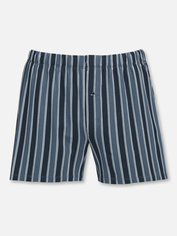 Genießen Sie den perfekten Mix aus Komfort und Stil mit den Alpin Stripe Boxershorts in Blau. Das klassische Streifenmuster und die leichte Baumwolle-Elasthan-Mischung sorgen für ein angenehmes Tragegefühl und perfekten Sitz.