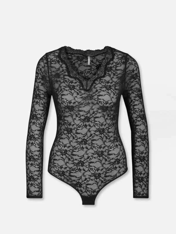 Verführerische Alloverspitze trifft auf zeitloses Design – der schwarze Lace Body schmiegt sich perfekt an Ihre Kurven. Ein Basic Essential für jede Garderobe.