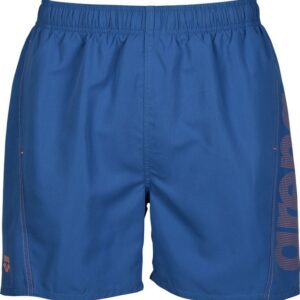 Arena - Herren Badehose - Boxer Fundamentals Logo - Blau Die extrem bequeme arena Badehose Boxer Fundamentals Logo ist ideal geeignet fürs Schwimmbad und den Strand. Das äußerst weiche und schnelltrocknende Material sorgt für ein angenehmes Tragegefühl. Ausgestattet mit Seitentaschen und eingearbeitetem Innenslip aus weichem Netzstoff. Über den innenliegenden Kordelzug lässt sie sich leicht anpassen