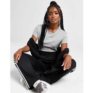 Dieses adidas Essentials T-Shirt verpasst deinem Outfit lässigen Sportstyle. Es hat eine schmale Silhouette