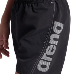 Unsere Fundamentals Boxershorts für Jungen ist eine Miniversion unserer beliebten Herrenstrandshorts. Sie ist großzügig geschnitten