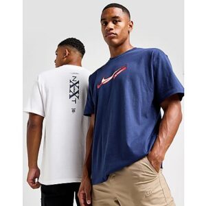 Lassen Sie sich von diesem LeBron James T-Shirt für Herren von Nike vom klassischen Court-Stil inspirieren. Dieses T-Shirt in der Farbe Midnight Navy ist aus weicher