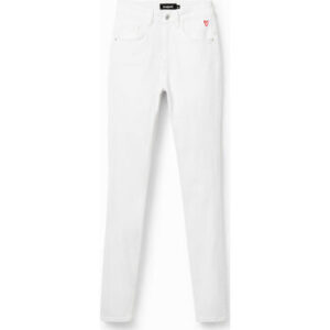 Desigual  Slim Fit Jeans DENIM LIA 23SWDD21  Weiss In Damengrößen erhältlich. EU S.  Jetzt DENIM LIA 23SWDD21  von Desigual  auf Spartoo.de versandkostenfrei bestellen!