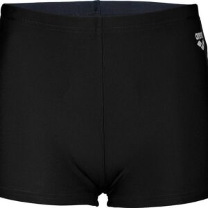 Die äußerst bequeme und dehnbare arena Jungen Dynamo Badehose mit klassischem Look sitzt wie eine zweite Haut. Sie ist Teil der extrem komfortablen arena Feel Produktlinie und ist perfekt für Fitness- und Freizeitschwimmer