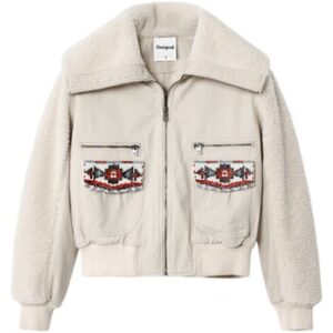 Desigual  Damen-Jacke CHAQ_ROMA 24WWED06  Beige In Damengrößen erhältlich. EU S.  Jetzt CHAQ_ROMA 24WWED06  von Desigual  auf Spartoo.de versandkostenfrei bestellen!