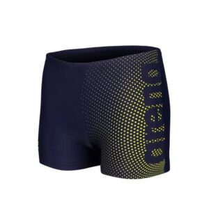 arena Dim Light Badeshorts Kinder aus MaxFit Eco Material für JungenUnsere Dim Light Badeshorts für Jungen ist mit einer Reihe von abgestuften Punkten und unserem Namen verziert und ist ein modischer grafischer Stil