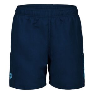 Absolut trendy und ein Highlight am Strand und im Schwimmbad - die sportlichen Badeshorts für Jungen von Arena. Diese coolen Shorts sind gemacht um in Wellen zu springen und aktiv Badespaß zu erleben. Mit ihrem lässigen Schnitt lassen sie reichlich Bewegungsfreiheit zum Überschlagen und Eintauchen. Das unifarbene Design wird mit einem großen kontrastfarbenem Logoprint auf der linken Seite optimal in Szene gesetzt und ist die Miniversion der Herrenstrandshorts von Arena. Hochwertige Materialien garantieren ein besonders leichtes Tragegefühl und eine hohe Strapazierfähigkeit. Außerdem trocknet der 100% recycelte Stoff selbst im Schatten sehr zügig. Für einen zuverlässigen Halt sorgt der innenliegende Kordelzug und weiteren Tragekomfort bringt der Innenslip aus Mesh