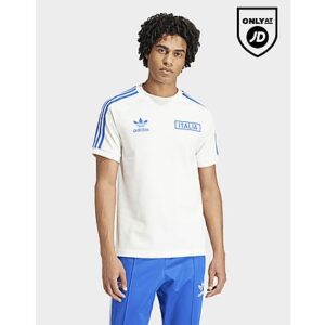 Bei diesem Italien Adicolor Classics 3-Streifen T-Shirt trifft echte Fanliebe auf zeitlosen Style. Feier deine Stars lautstark von den Stadionrängen oder gemütlich von der Couch aus - die unverkennbare adidas DNA und die Farben der Nationalelf sprechen dabei für sich. Die schmale Passform und der gerippte Rundhalsausschnitt liefern Komfort pur