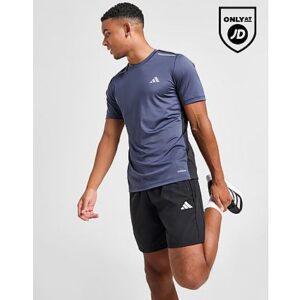 Bringen Sie frischen Wind in Ihre Fitness-Kollektion mit diesem Tech T-Shirt für Herren von adidas. Dieses Slim Fit-T-Shirt in der Farbe Shadow Navy ist aus leichtem