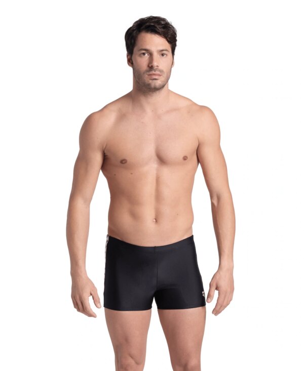 Badehose von Arena. MaxFit Eco ist ein 4-Wege-Stretch-Material