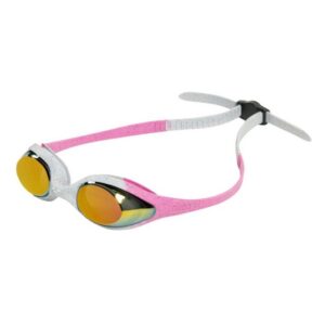 Die arena Spider Junior Mirror Schwimmbrille wurde speziell für junge Schwimmer entwickelt. Das geteilte Kopfband und die einfach verstellbaren Schnallen sorgen für eine perfekte Passform. Die verspiegelten Gläser bieten maximalen Schutz vor Sonnenstrahlen und reduzieren Blendeffekte im Freibad oder im offenen Gewässer. Die Gläser sind aus Polycarbonat gefertigt und bieten eine hervorragende Sicht sowie Robustheit. Speziell für junge SchwimmerDoppeltes KopfbandLeicht zu justierenVerspiegelte Polycarbonat-Gläserarena-Markenqualität