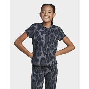 Dieses adidas T-Shirt für Kinder und Teens verpasst jedem Outfit einen stylishen Touch. Der Animalprint sorgt für einen auffälligen Look. Dank des stretchigen Baumwollmaterials hast du es außerdem den ganzen Tag über superbequem._• Dieses Model ist 154 cm groß und trägt Größe 152._• Schmal geschnitten_• Rundhalsausschnitt_• 93 % Baumwolle / 7 % Elasthan_• Allover-Print