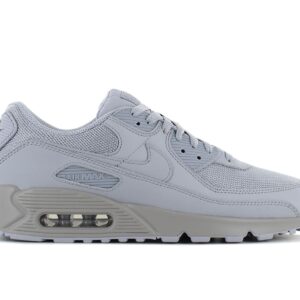 100% Original Nike !  Herstellerfarbe:  Wolf Grey / Wolf Grey / Wolf Grey    Obermaterial:  Leder - Textil   Zustand:  Neu  und  Originalverpackt         Der legendäre Klassiker Nike Air Max 90 Sneaker ist aus der Schuhwelt nicht mehr wegzudenken und das Highlight in deinem Style. Der Schuh überzeugt durch sein strapazierfähiges Obermaterial