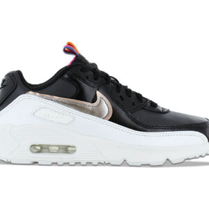 100% Original Nike !  Herstellerfarbe:  Off Noir / Mtlc Pewter - Black   Obermaterial:  Leder   Zustand:  Neu  und  Originalverpackt         Der legendäre Klassiker Nike Air Max 90 Sneaker ist aus der Schuhwelt nicht mehr wegzudenken und das Highlight in deinem Style. Der Schuh überzeugt durch sein strapazierfähiges Obermaterial