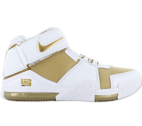 100% Original Nike !  Herstellerfarbe:  White / Varsity Crimson - Metallic Gold   Obermaterial:  Leder / Mesh   Zustand:  Neu  und  Originalverpackt         Dieser exklusive Schuh