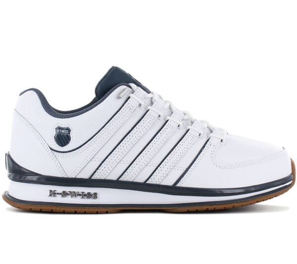 100% Original K-Swiss !  Herstellerfarbe:  White / Orion Blue / Gum   Obermaterial:  Leder   Zustand:  Neu  und  Originalverpackt         Der K-Swiss Rinzler zeigt sich in klassischen Farben und besitzt ein sportliches Design. Das Obermaterial besteht aus hochwertigem Echtleder