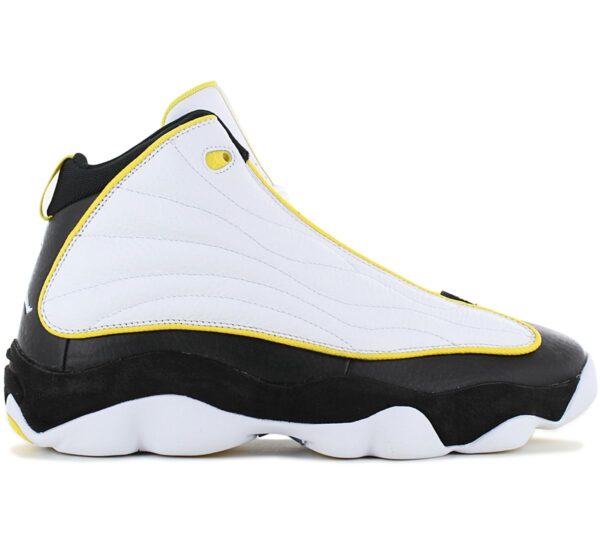 100% Original Jordan !  Herstellerfarbe:  White / Tour Yellow - Black   Obermaterial:  Leder   Zustand:  Neu  und  Originalverpackt         Der Jordan Pro Strong übernimmt Designelemente von klassischen Air Jordans Modellen. Das Ergebnis ist ein Schuh