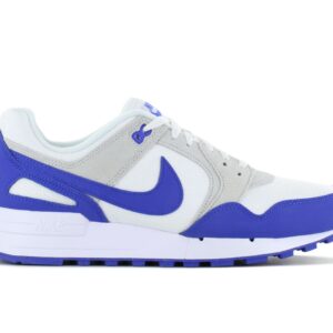 100% Original Nike !  Herstellerfarbe:  White / Photon Dust / Racer Blue   Obermaterial:  Leder / Textil   Zustand:  Neu  und  Originalverpackt         Der Nike Air Pegasus 89 läßt einen Look