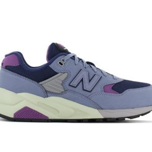 100% Original New Balance !  Herstellerfarbe:  Arctic Grey / Navy / Dusted Grape   Obermaterial:  Leder / Mesh   Zustand:  Neu  und  Originalverpackt         New Balance Herren-Sneaker aus der MT580-Lifestyle-Serie.   Das Obermaterial besteht aus Leder