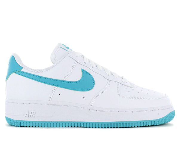 100% Original Nike !  Herstellerfarbe:  White / Dusty Cactus - White - Volt   Obermaterial:  Leder   Zustand:  Neu  und  Originalverpackt           Mit dem Nike Air Force 1 07 Next Nature kannst und wirst du siegreich sein. Die festen Materialien und auffälligen Farben dieser Sneakers sorgen bei jedem Schritt für den perfekten Glanz. Das Obermaterial wird im Laufe der Zeit weicher und gewinnt an Vintage-Charme