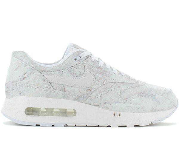 100% Original Nike !  Herstellerfarbe:  Summit / White / Phantom   Obermaterial:  Leder   Zustand:  Neu  und  Originalverpackt         Eingefleischte Sneaker-Fans betrachten den Nike Air Max 1 schon lange als Kunstwerk. Tinker Hatfields erster Air-Max Schnitt erlangte seit seinem Debüt vor fast vierzig Jahren Kultstatus.      Mit dem Blick auf den Air Max Day