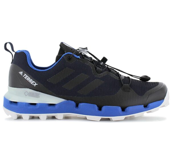 100% Original Adidas !  Herstellerfarbe:  black / blue   Obermaterial:  Mesh - Synthetik (Gore-Tex)   Zustand:  Neu  und  Originalverpackt        Die adidas Terrex Fast GTX Surround sind leichte