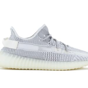 100% Original Adidas !  Herstellerfarbe:  Static / Static / Static   Obermaterial:  Primeknit   Zustand:  Neu  und  Originalverpackt       adidas Yeezy 350 V2 Static - (Non-Reflective) - limitierte Sneaker.     Adidas hat die langjährige Partnerschaft mit Kanye West