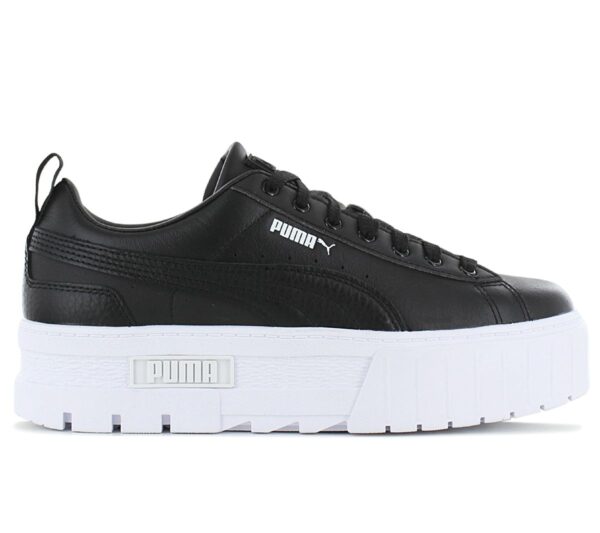 100% Original Puma !  Herstellerfarbe:  Puma White / Puma Black   Obermaterial:  Leder   Zustand:  Neu  und  Originalverpackt        Puma Mayze Classic modischer Damensneaker mit angesagter Plateausohle.  Der Mayze Classic ist ein echter Streetstyle-Klassiker mit einer explosiven Kombination aus urbanem Glamour und sportlichem Chic. Die dicke Schichtsohle und das Obermaterial aus Echtleder verleihen diesen straßentauglichen Sneakern einen robusten Vibe