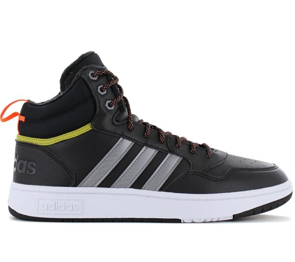 100% Original Adidas !  Herstellerfarbe:  Black / Iron   Obermaterial:  Kunstleder / Textil   Zustand:  Neu  und  Originalverpackt         Diese adidas Schuhe im Basketball-Stil passen zu allem