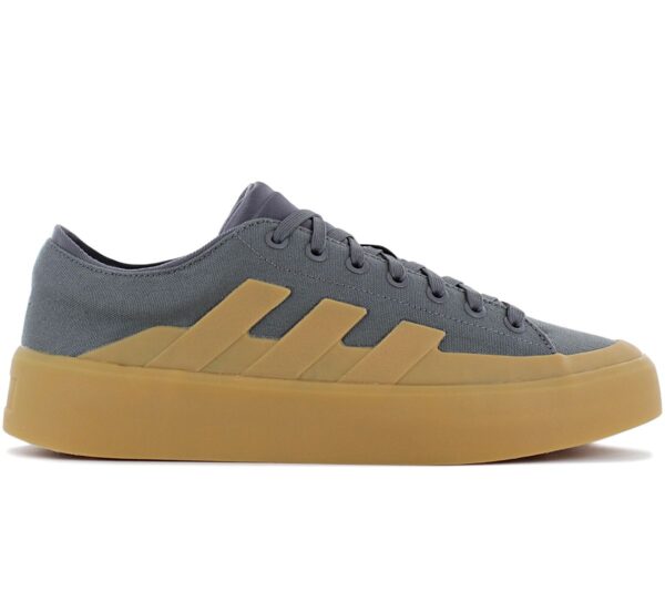 100% Original Adidas !  Herstellerfarbe:  Grey Four / Gum / Gum   Obermaterial:  Textil - Canvas   Zustand:  Neu  und  Originalverpackt         Dieser adidas Sneaker im klassischen Skate-Style bekommt durch eine chunky Außensohle ein Update verpasst. Er hat ein Obermaterial aus luftigem Bio-Canvas und einen gepolsterten Schaft für optimalen Halt im Knöchelbereich. Die LIGHTMOTION+ Dämpfung sorgt für ein angenehmes Tragegefühl