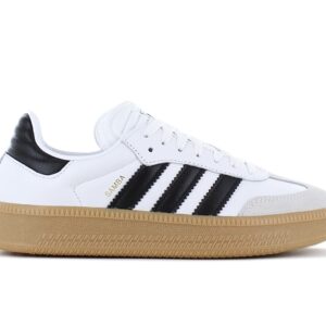 100% Original Adidas !  Herstellerfarbe:  Cloud White / Core Black / Gum   Obermaterial:  Leder   Zustand:  Neu  und  Originalverpackt         Der adidas Samba Schuh gehört seit Jahrzehnten zu den Streetwear-Klassikern schlechthin. Diese Version bleibt dem Look des Originals treu