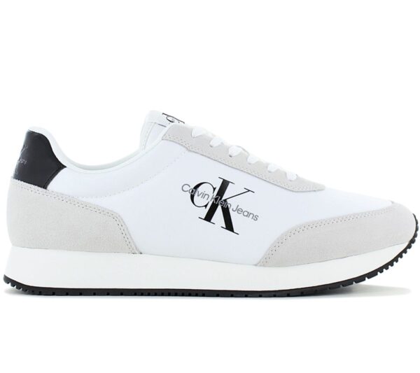 100% Original Calvin Klein !  Herstellerfarbe:  Bright White   Obermaterial:  Textil - Mesh - Leder   Zustand:  Neu  und  Originalverpackt         Klassische Sneaker von Calvin Klein Jeans. Stylish und bequem zugleich.Mit leicht profilierter Laufsohle sind die idealen Schuhe für den Alltag.       Runde Schuhspitze.  Obermaterial aus Leder und Stoff.  Innensohle aus Stoff.  Futter aus Stoff.  Rutschhemmende Gummilaufsohle.  CALVIN KLEIN Markenlogo auf der Seite und Zunge.  Klassische Schnürung.