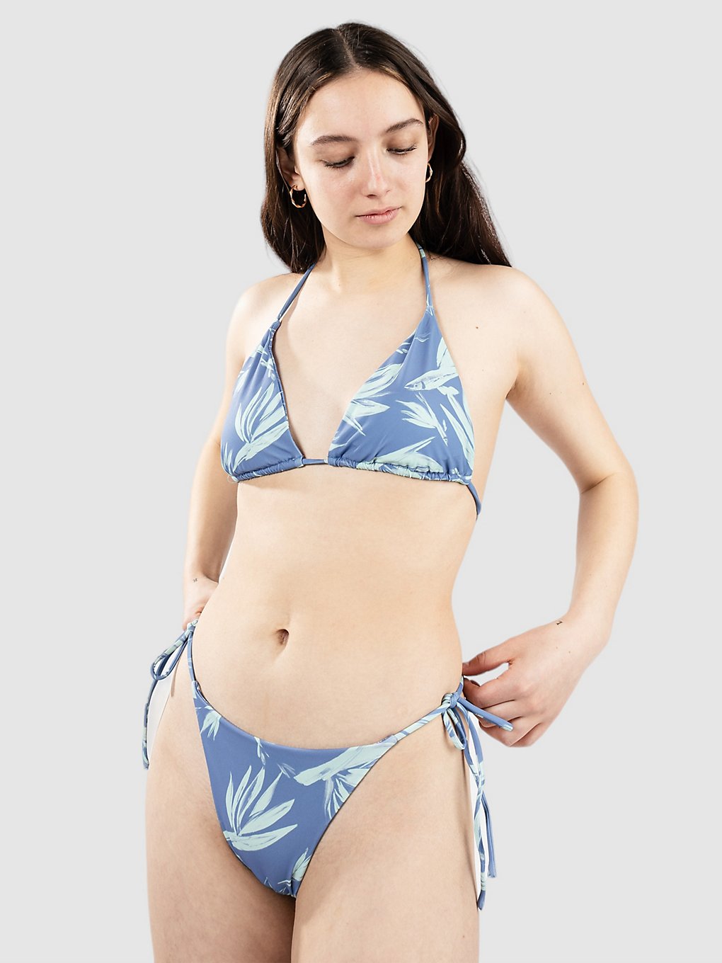 Salty Crew Seafarer String Bikini Top blau